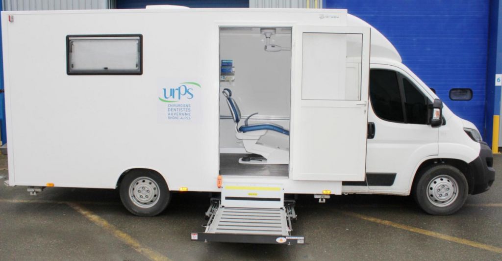 Gruau Group mobile dentistry unit 