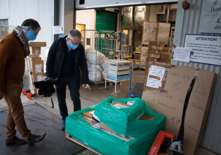 Anti-Covid19 face masks in Atlantic France